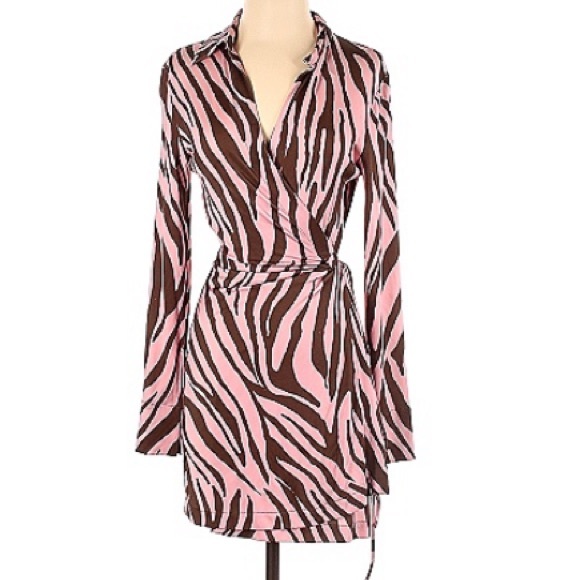 The Andamane Mini wrap dress - Picture 5 of 8
